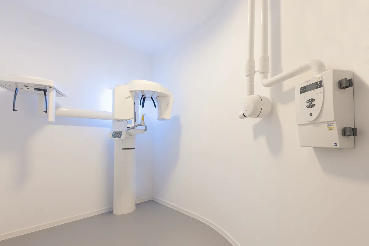 Digitaler Röntgenraum im RKM 740 Zahnmedizin Düsseldorf – präzise Diagnostik mit moderner 3D-Bildgebung